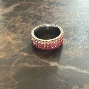 Gorgeous Stainless Steel Ring With Pink/Clear Rhinestones Size 8❤️❤️